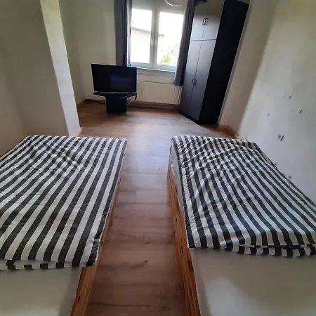 Apartment Haus Fuer Monteure 3-6 Personen Esperstedt