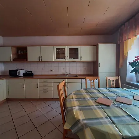 Apartment Haus Fuer Monteure 3-6 Personen Esperstedt